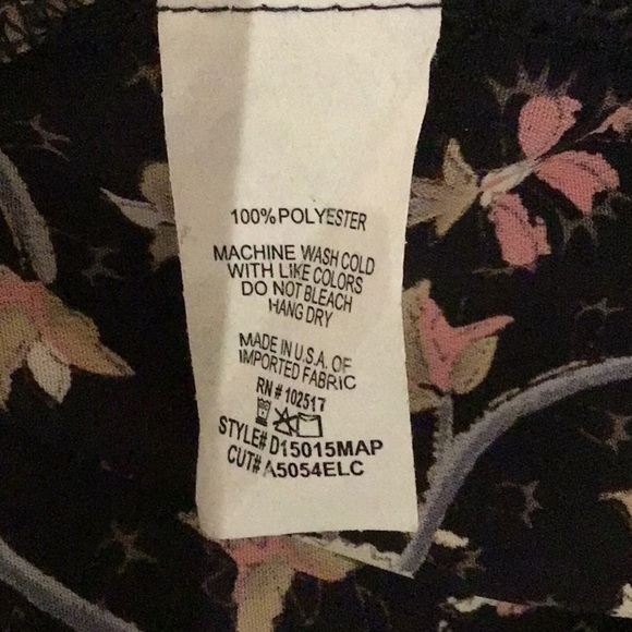 Wrap midi dress Black with floral print Soprano short sleeve. Size Medium - Picture 7 of 7